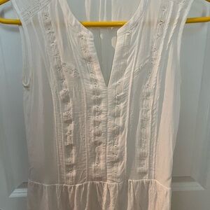Comptoir des Conniers White Sleeveless Blouse with Embroidered Details
